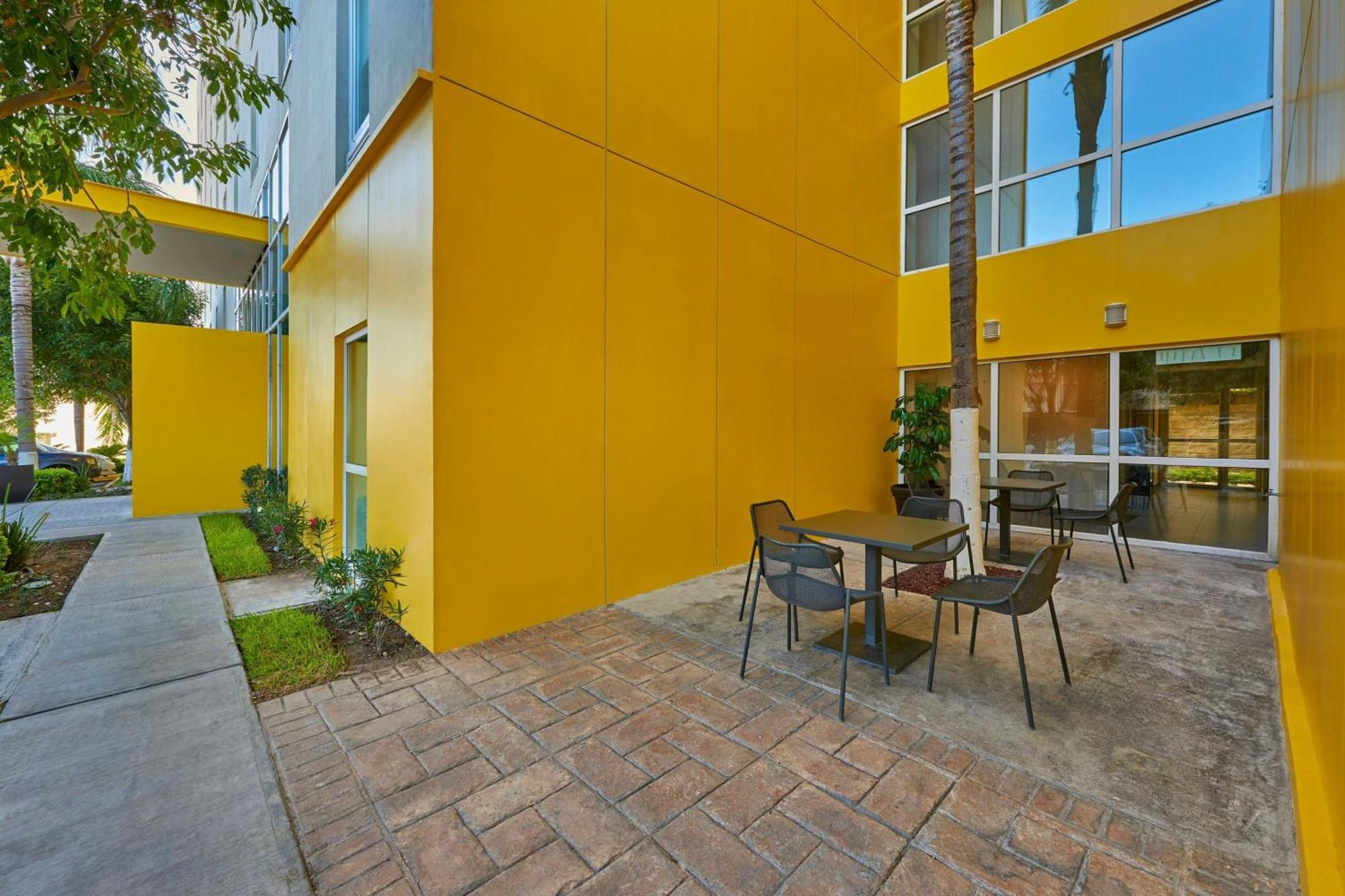 City Express By Marriott Queretaro Jurica Exterior photo